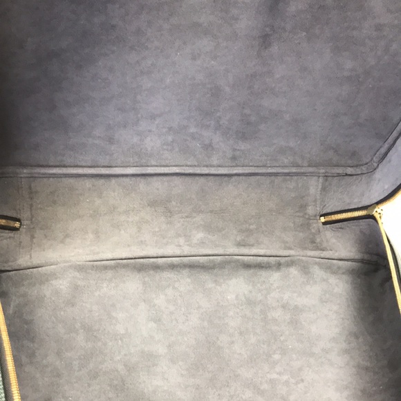 LOUIS VUITTON  HELANGA TAIGA GRN  BI 0944 ‼️FINAL SALE‼️ - Picture 6 of 10